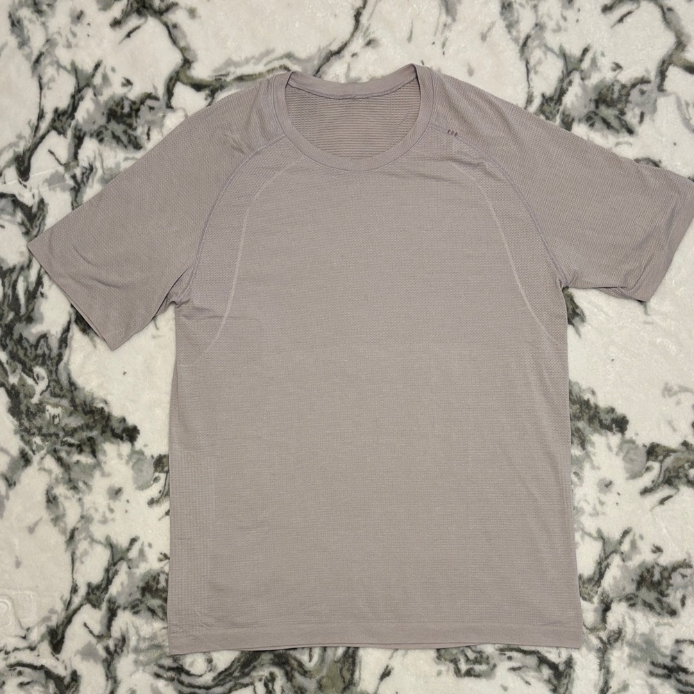 Men’s Lululemon Shirt